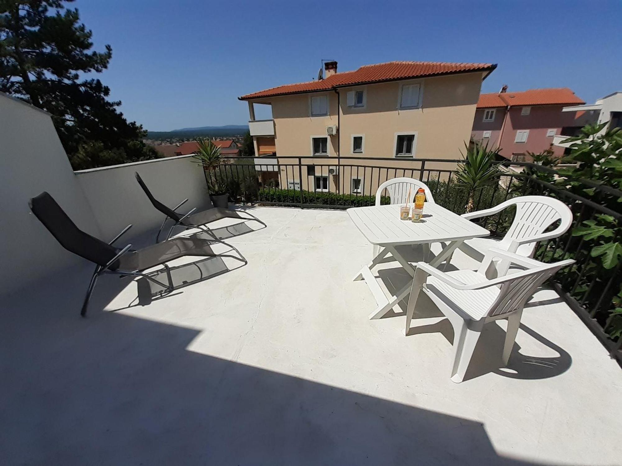 Apartmani Bilandzic-Krk Malinska Oda fotoğraf